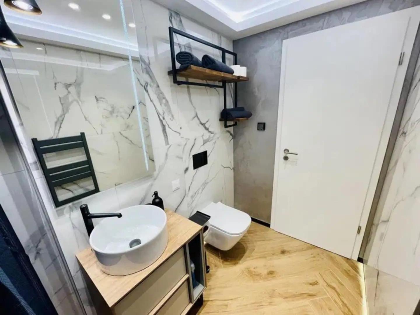 Joy City Stay Cosmopolit 503 Braşov Eksteriør billede